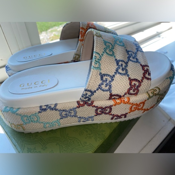 Gucci platform slides - Picture 3 of 9